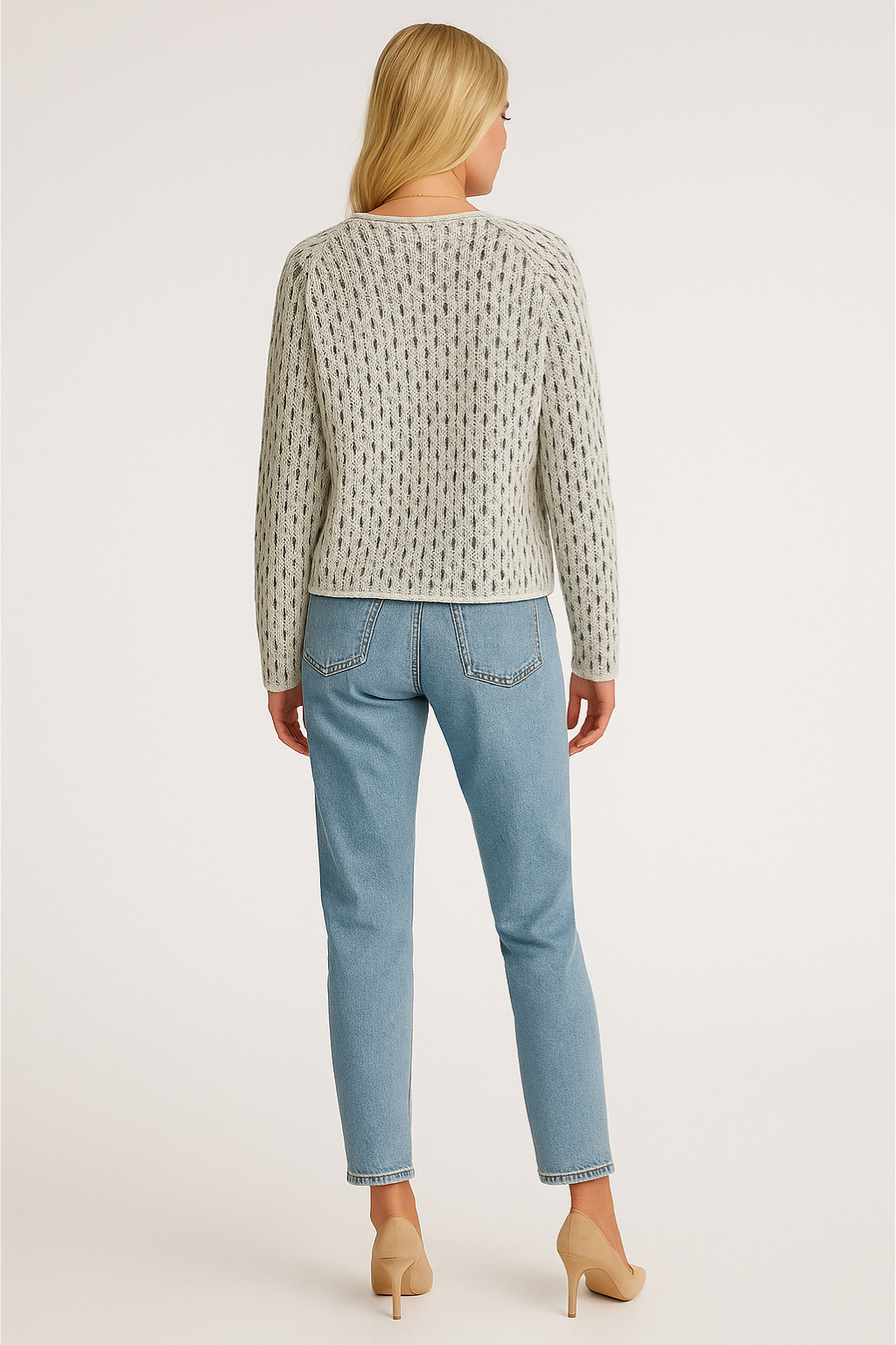 Women's Elegant Round Neck Sweater