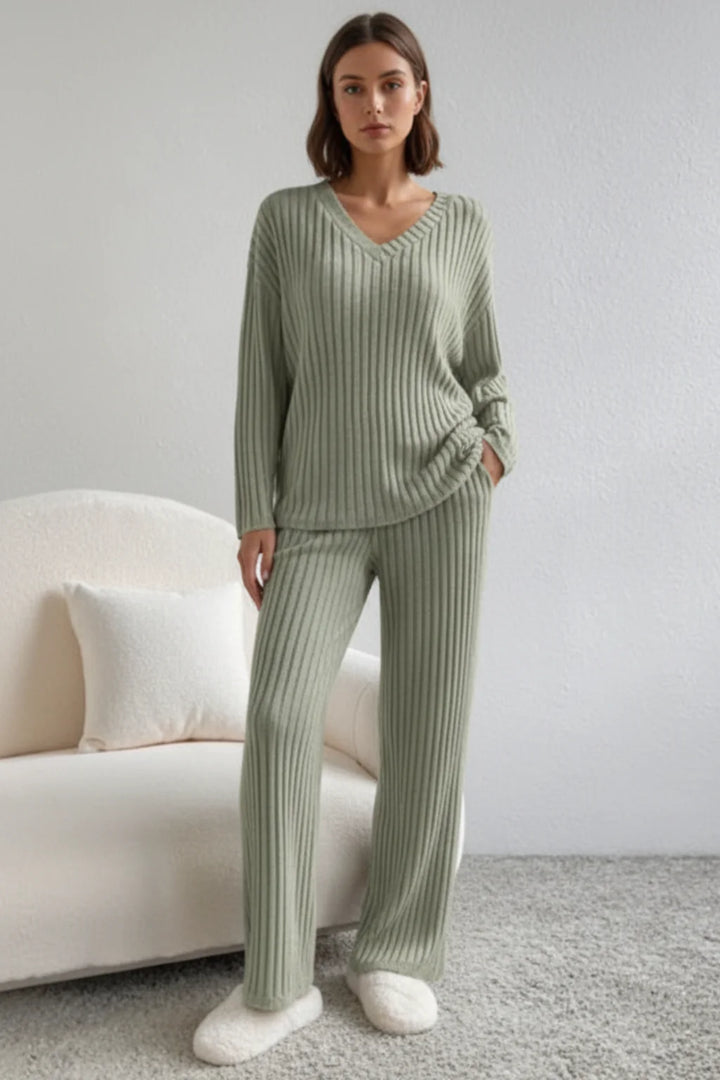 Women’s Ribbed Knitted V-Neck Lounge Set