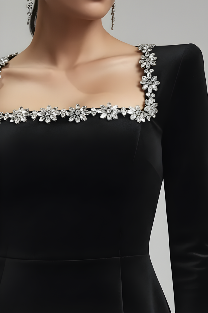 Women’s Square Neck Flattering Party Velvet Mini Dress