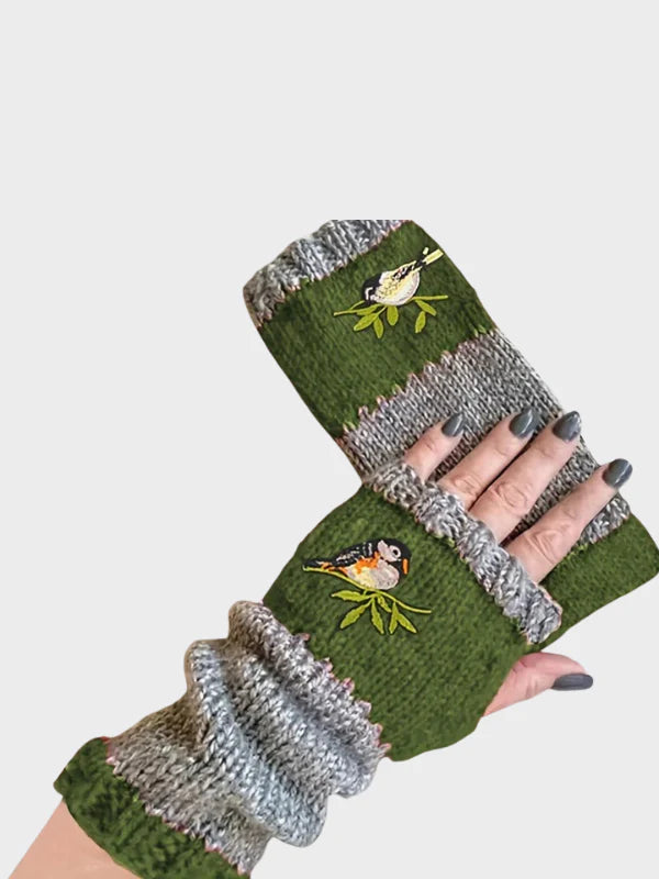 Women’s Vintage-Style Fingerless Gloves