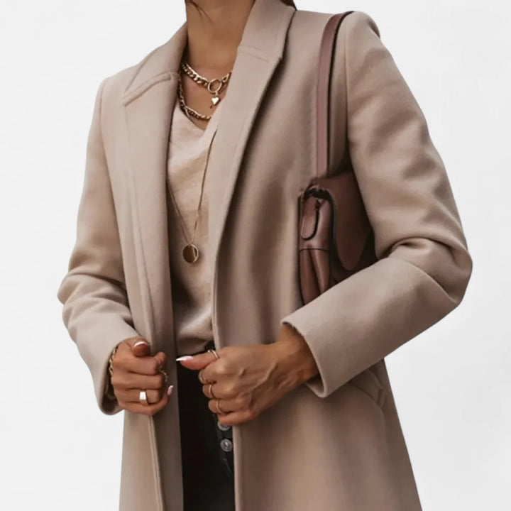 Women’s Winter Overcoat – Lapel Collar Elegance
