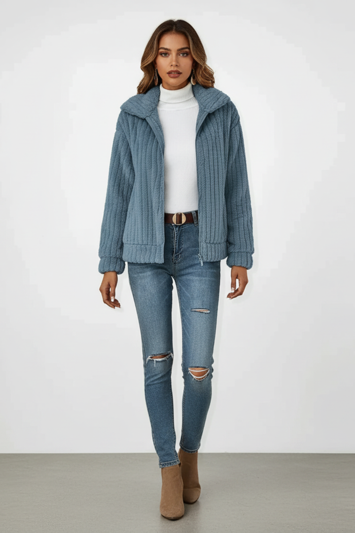 Women’s Plush Fleece Jacket for Everyday Comfort